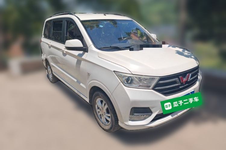 Used Wuling Hongguang 2018 1.5L S Comfort Model L2B Front Right 45 Deg