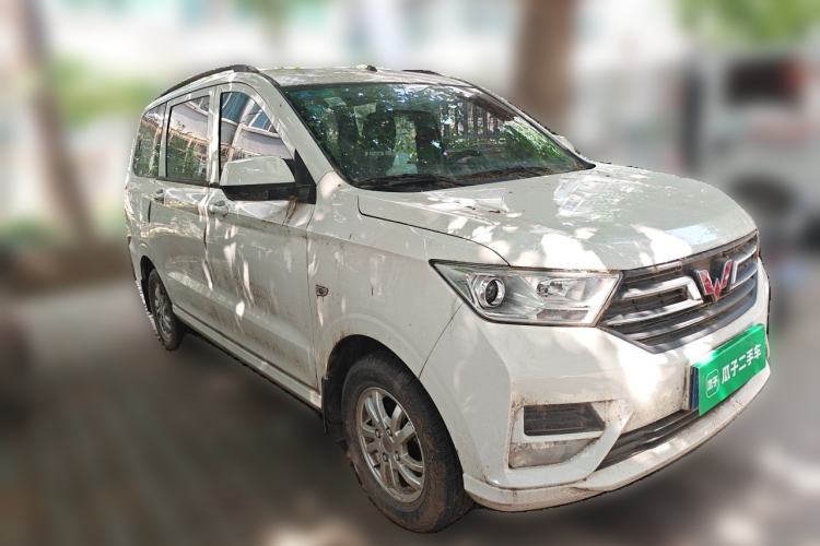 Used Wuling Hongguang 2018 1.5L S Standard Version L2B Front Right 45 Deg