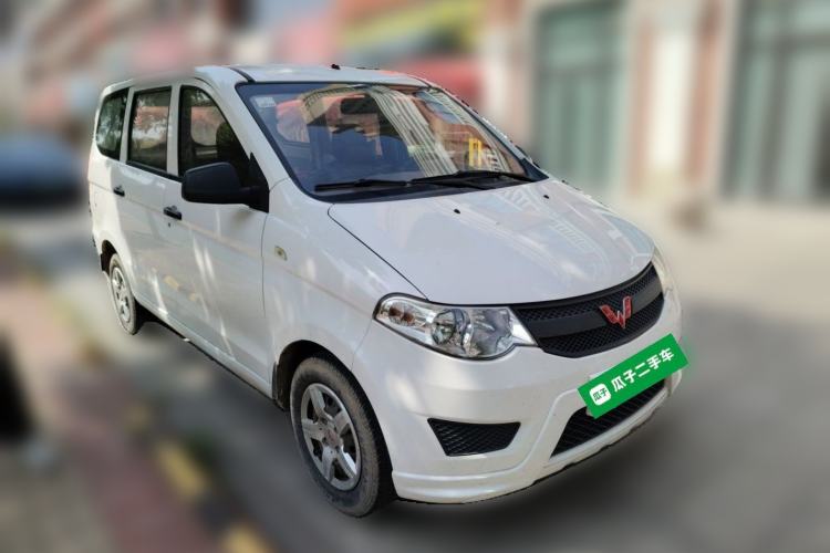 Used Wuling Hongguang 2018 1.5L Classic S Base Model Front Right 45 Deg