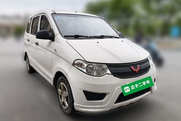 Used Wuling Hongguang 2018 1.5L Classic S Base Model Front Right 45 Deg
