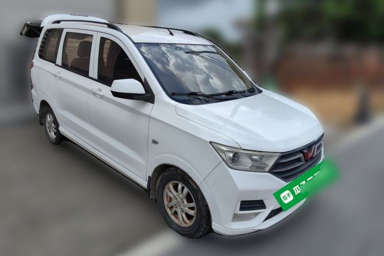 Used Wuling Hongguang 2018 1.5L S Standard Version L2B Front Right 45 Deg