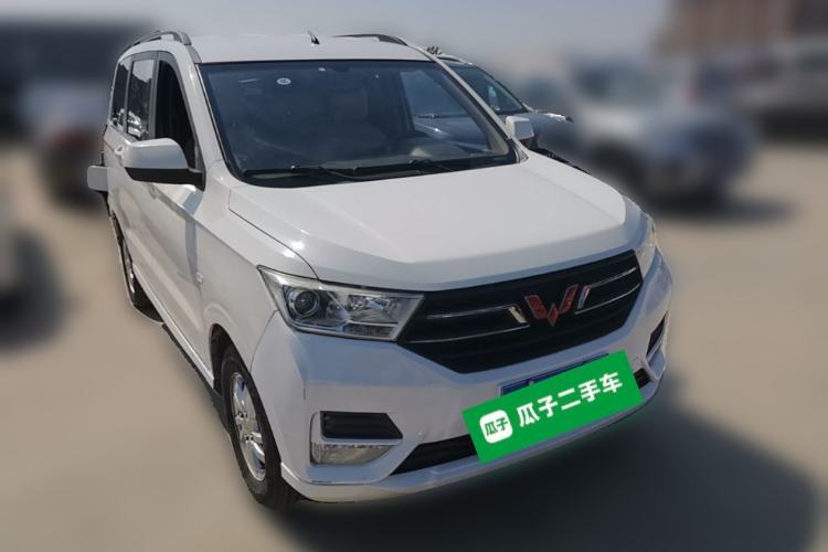 Used Wuling Hongguang 2018 1.5L S Comfort Model L2B Front Right 45 Deg