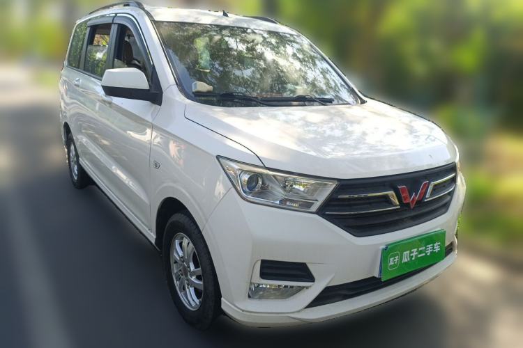 Used Wuling Hongguang 2018 1.5L S Comfort Model L2B Front Right 45 Deg