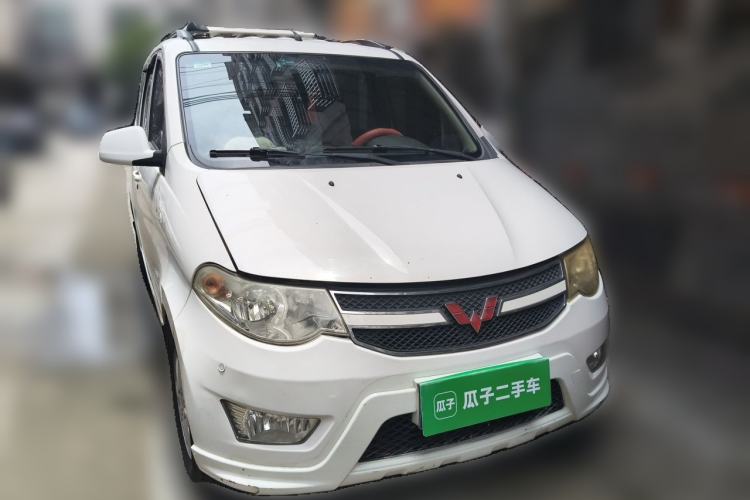 Used Wuling Hongguang 2018 1.5L Classic S Standard Model Front Right 45 Deg