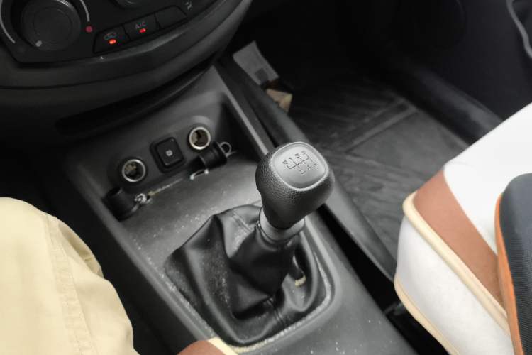 Used Wuling Hongguang 2018 1.5L Classic S Base Model Gear Lever