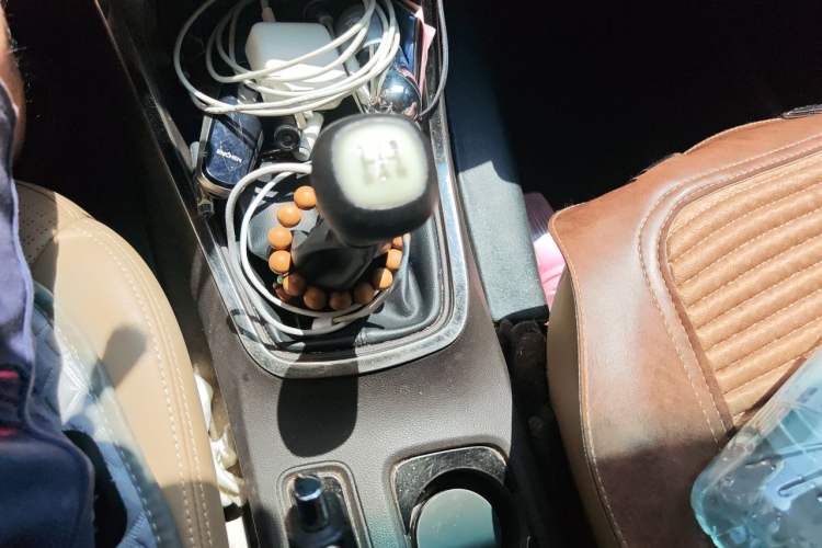 Used Wuling Hongguang 2018 1.5L S Comfort Model L2B Gear Lever