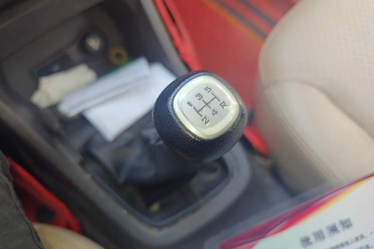 Used Wuling Hongguang 2018 1.5L S Comfort Model L2B Gear Lever