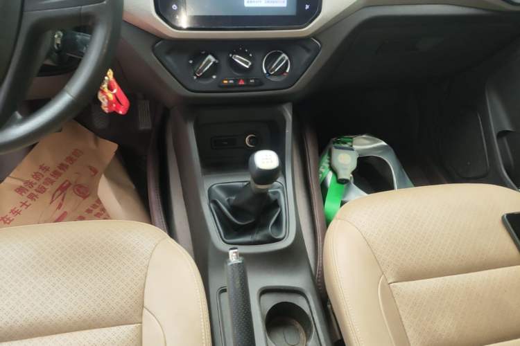 Used Wuling Hongguang 2018 1.5L S Comfort Model L2B Gear Lever