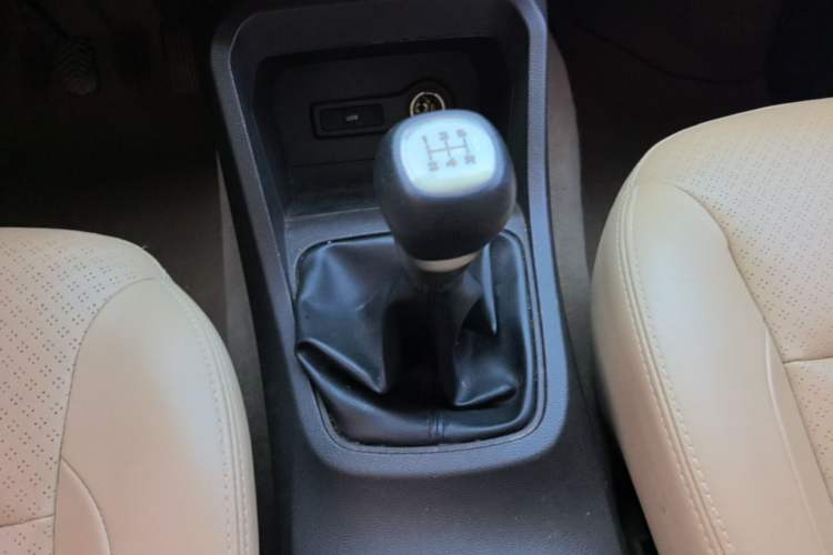 Used Wuling Hongguang 2018 1.5L S Comfort Model L2B Gear Lever