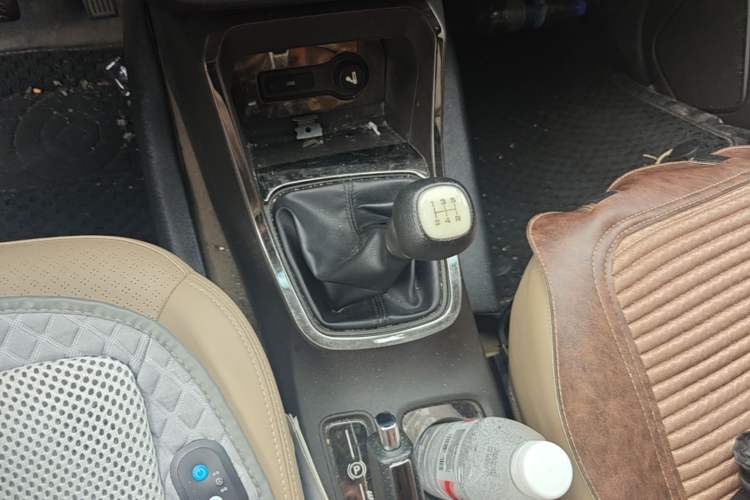 Used Wuling Hongguang 2018 1.5L S Comfort Model L2B Gear Lever