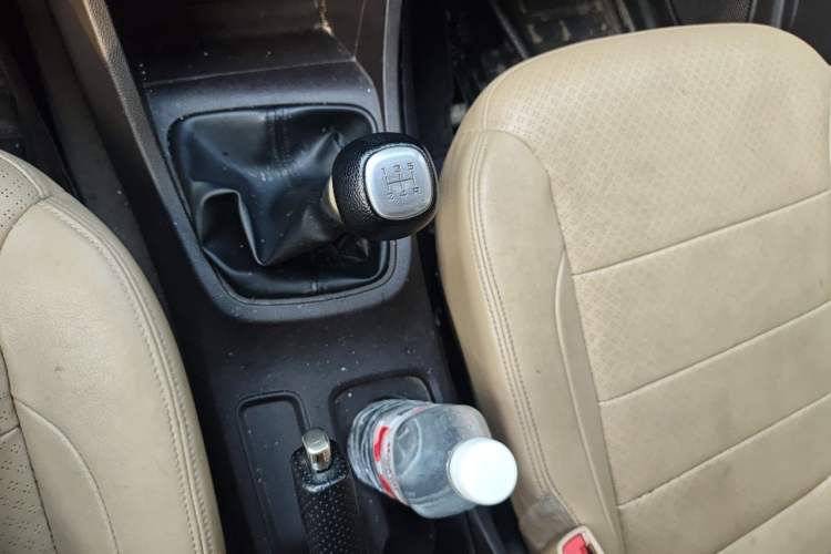 Used Wuling Hongguang 2018 1.5L S Comfort Model L2B Gear Lever