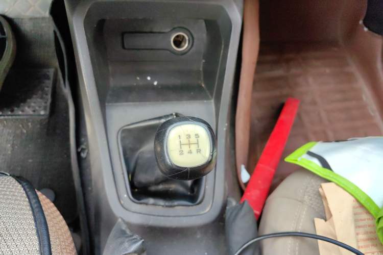 Used Wuling Hongguang 2018 1.5L S Standard Version L2B Gear Lever