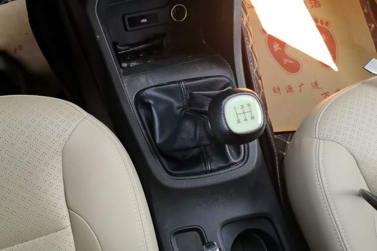 Used Wuling Hongguang 2018 1.5L S Comfort Model L2B Gear Lever