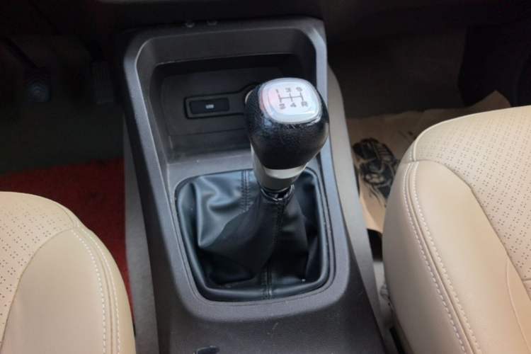 Used Wuling Hongguang 2018 1.5L S Comfort Model L2B Gear Lever