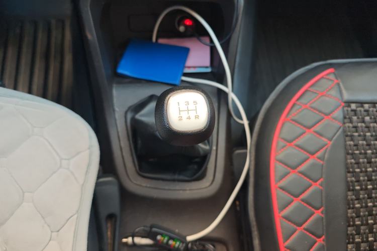Used Wuling Hongguang 2018 1.5L S Standard Version L2B Gear Lever