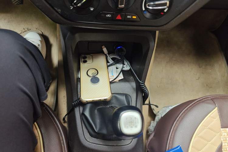 Used Wuling Hongguang 2018 1.5L S Standard Version L2B Gear Lever