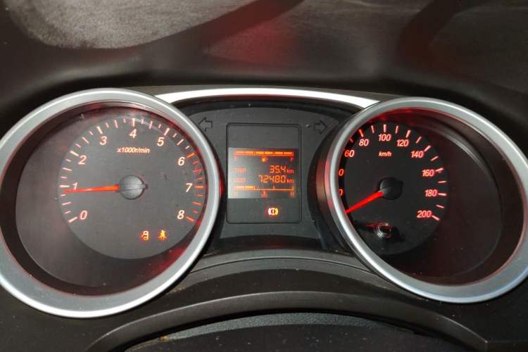 Used Wuling Hongguang 2018 1.5L S Standard Version L2B Instrument Cluster