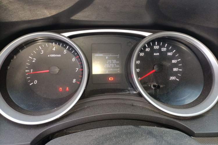 Used Wuling Hongguang 2018 1.5L S Comfort Model L2B Instrument Cluster