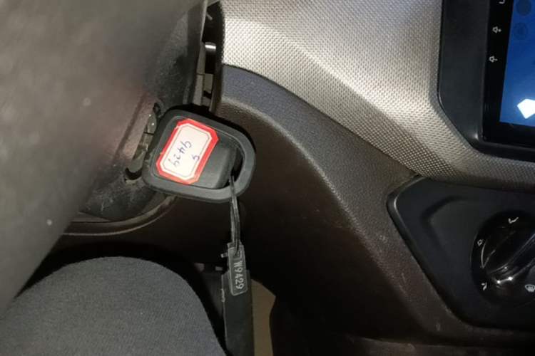 Used Wuling Hongguang 2018 1.5L S Comfort Model L2B Interior 1
