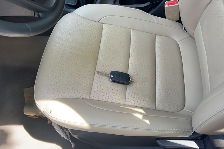 Used Wuling Hongguang 2018 1.5L S Standard Version L2B Interior 4