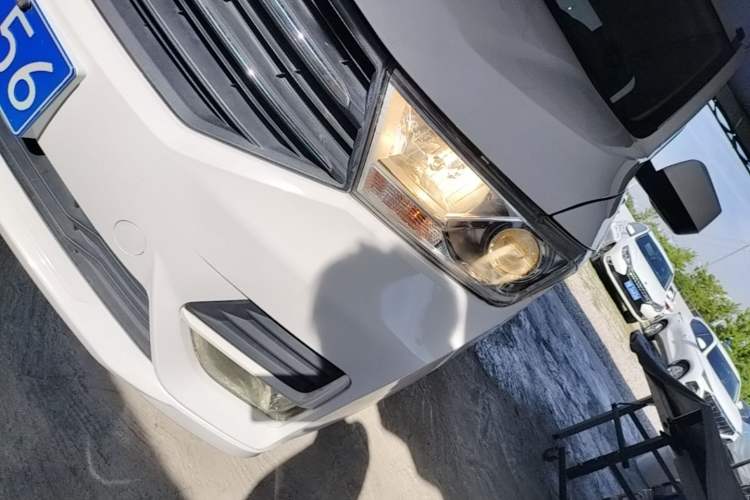 Used Wuling Hongguang 2018 1.5L S Standard Version L2B Left Front Headlight