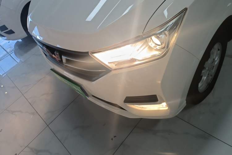 Used Wuling Hongguang 2018 1.5L S Comfort Model L2B Left Front Headlight