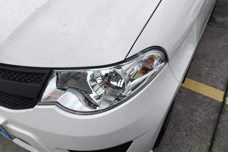 Used Wuling Hongguang 2018 1.5L Classic S Base Model Left Front Headlight