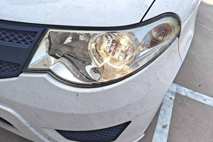 Used Wuling Hongguang 2018 1.2L Classic S Base Model Left Front Headlight