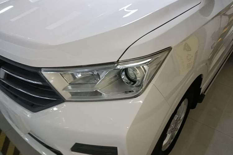 Used Wuling Hongguang 2018 1.5L S Comfort Model L2B Left Front Headlight