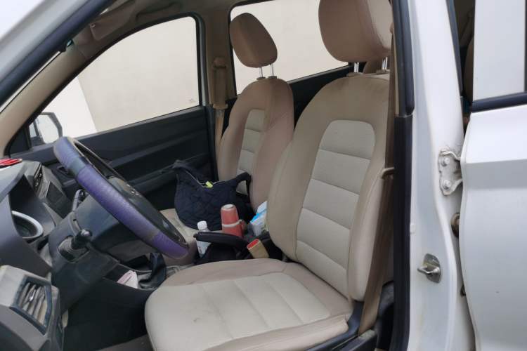 Used Wuling Hongguang 2018 1.5L S Standard Version L2B Left Front Seat