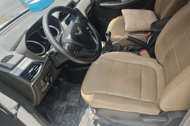 Used Wuling Hongguang 2018 1.5L S Comfort Model L2B Left Front Seat