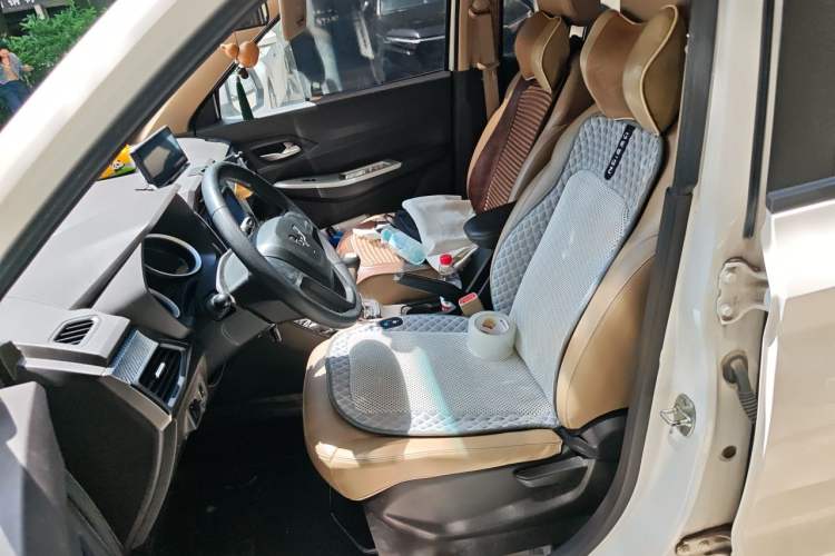 Used Wuling Hongguang 2018 1.5L S Comfort Model L2B Left Front Seat