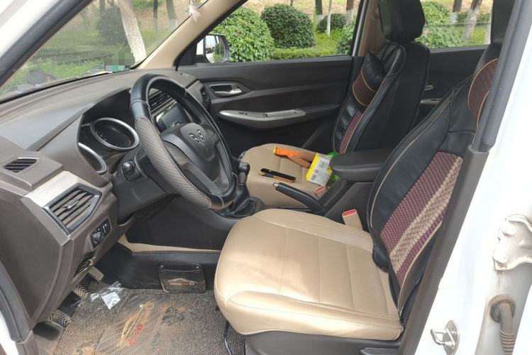 Used Wuling Hongguang 2018 1.5L S Comfort Model L2B Left Front Seat