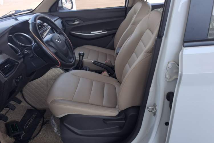 Used Wuling Hongguang 2018 1.5L S Comfort Model L2B Left Front Seat