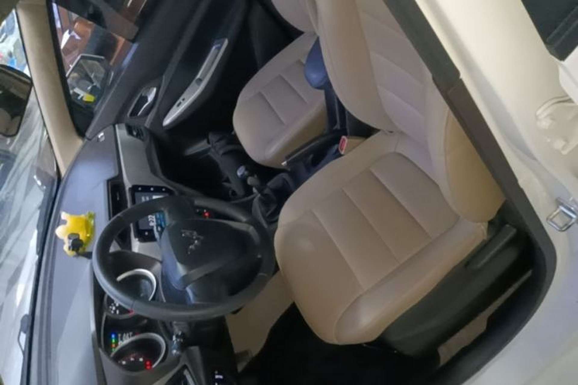 Used Wuling Hongguang 2018 1.5L S Comfort Model L2B Left Front Seat