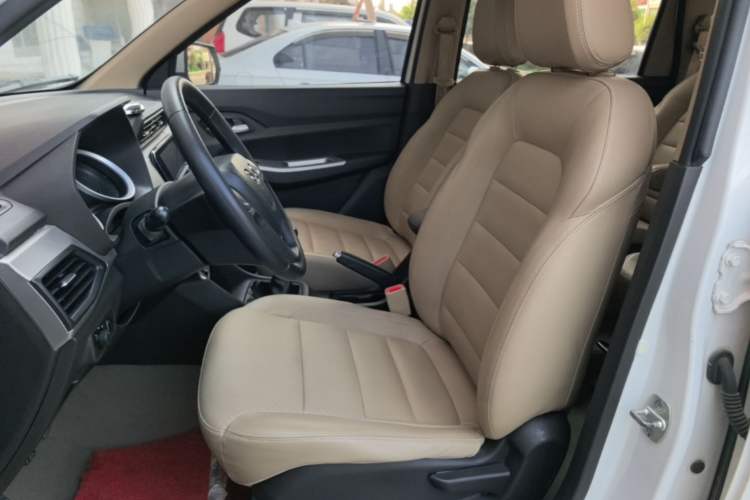 Used Wuling Hongguang 2018 1.5L S Comfort Model L2B Left Front Seat