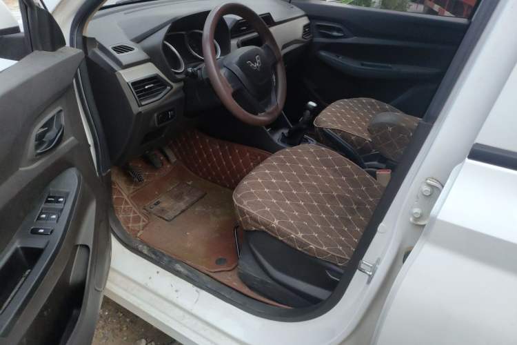 Used Wuling Hongguang 2018 1.5L S Standard Version L2B Left Front Seat