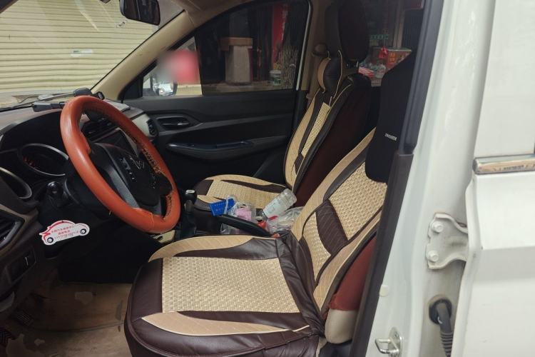 Used Wuling Hongguang 2018 1.5L S Standard Version L2B Left Front Seat