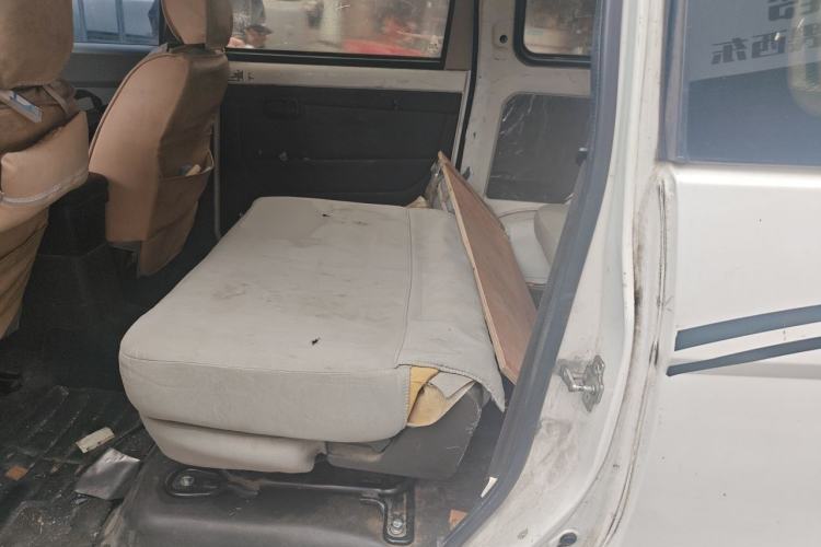 Used Wuling Hongguang 2018 1.5L Classic S Base Model Left Rear Seat
