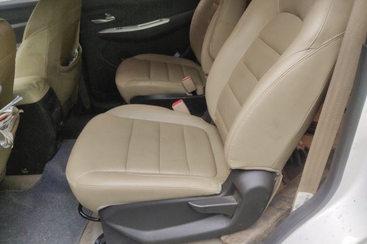 Used Wuling Hongguang 2018 1.5L S Comfort Model L2B Left Rear Seat