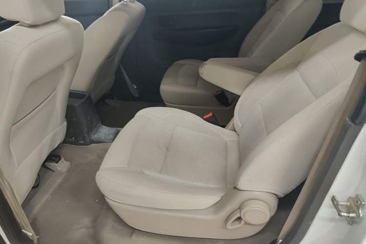 Used Wuling Hongguang 2018 1.5L Classic S Standard Model Left Rear Seat