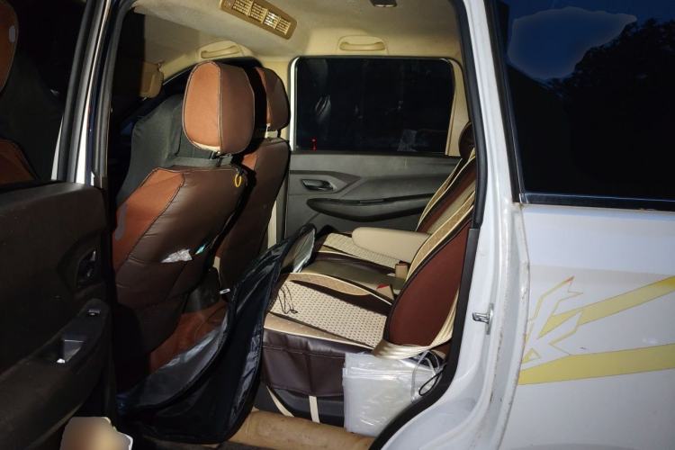 Used Wuling Hongguang 2018 1.5L S Standard Version L2B Left Rear Seat