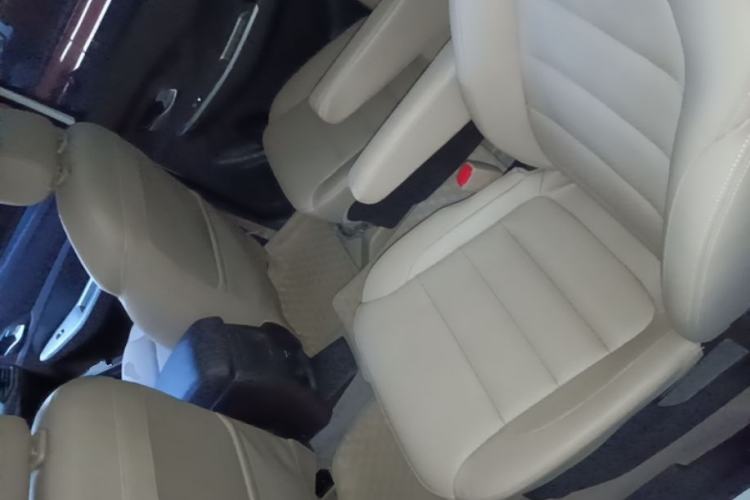 Used Wuling Hongguang 2018 1.5L S Comfort Model L2B Left Rear Seat