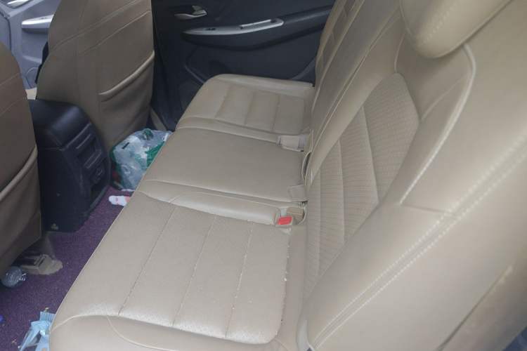 Used Wuling Hongguang 2018 1.5L S Comfort Model L2B Left Rear Seat