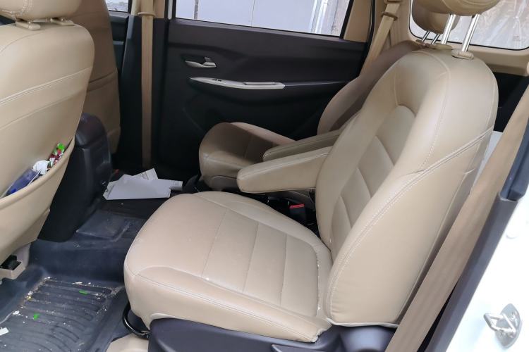 Used Wuling Hongguang 2018 1.5L S Comfort Model L2B Left Rear Seat