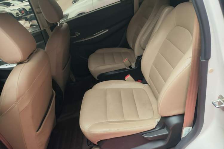 Used Wuling Hongguang 2018 1.5L S Comfort Model L2B Left Rear Seat