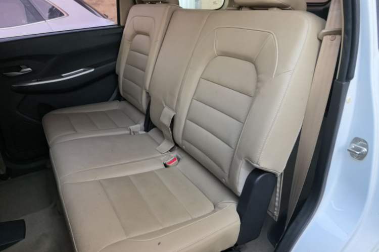Used Wuling Hongguang 2018 1.5L S Comfort Model L2B Left Rear Seat