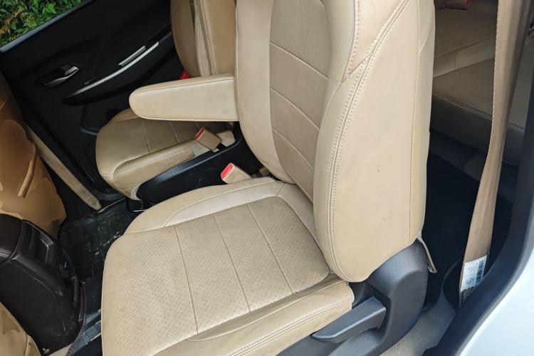 Used Wuling Hongguang 2018 1.5L S Comfort Model L2B Left Rear Seat