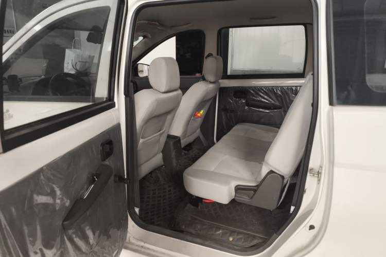 Used Wuling Hongguang 2018 1.2L Classic S Base Model Left Rear Seat