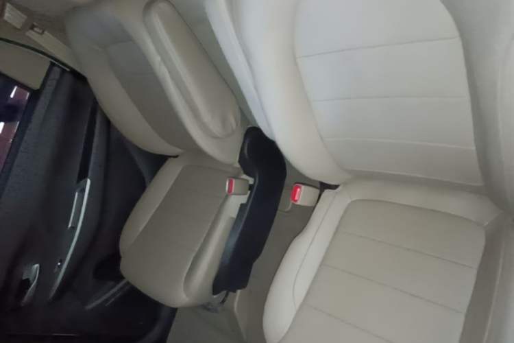 Used Wuling Hongguang 2018 1.5L S Comfort Model L2B Left Rear Seat
